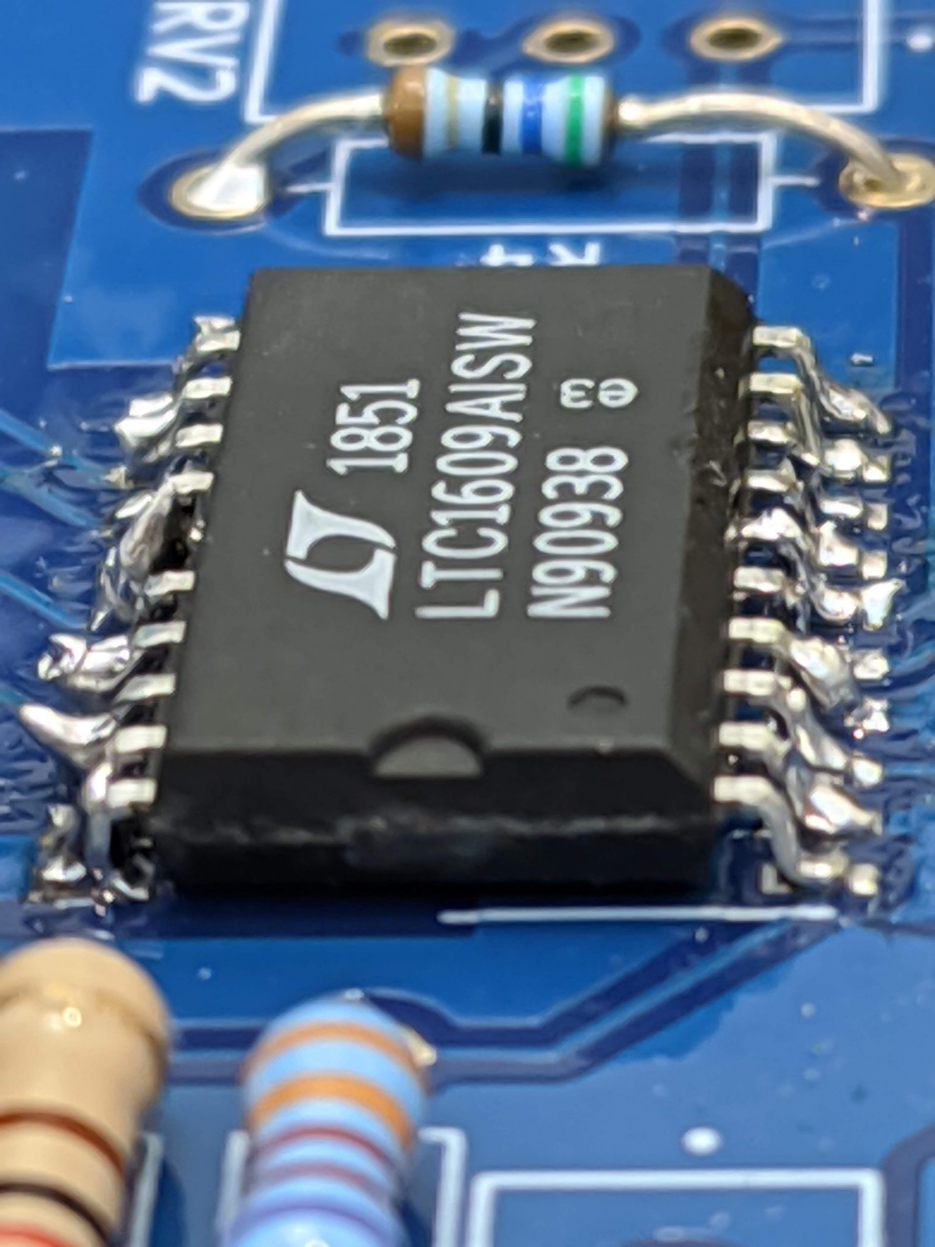 Interfacing with an LTC1609 ADC